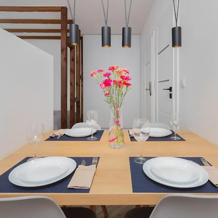 Angielska Grobla Z Parkingiem W Sercu Gdanska By Renters Γκντανσκ