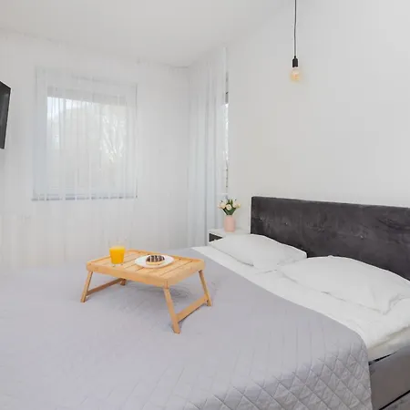 Angielska Grobla Z Parkingiem W Sercu Gdanska By Renters Apartament *